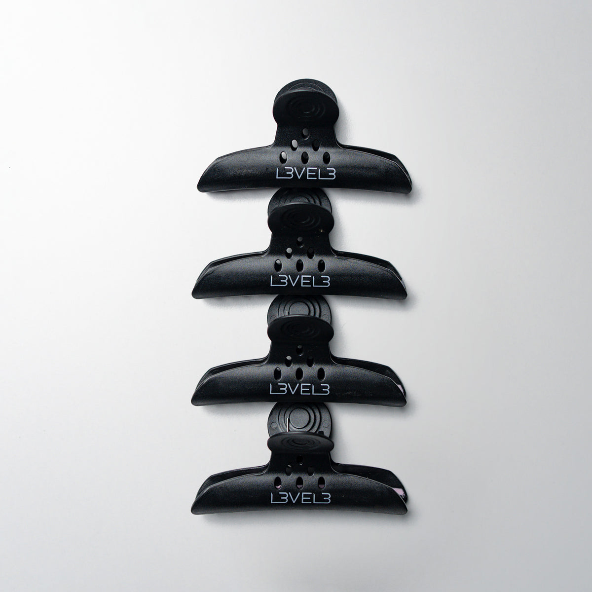 L3VEL3 Hair Claw Clips (4 Pcs)